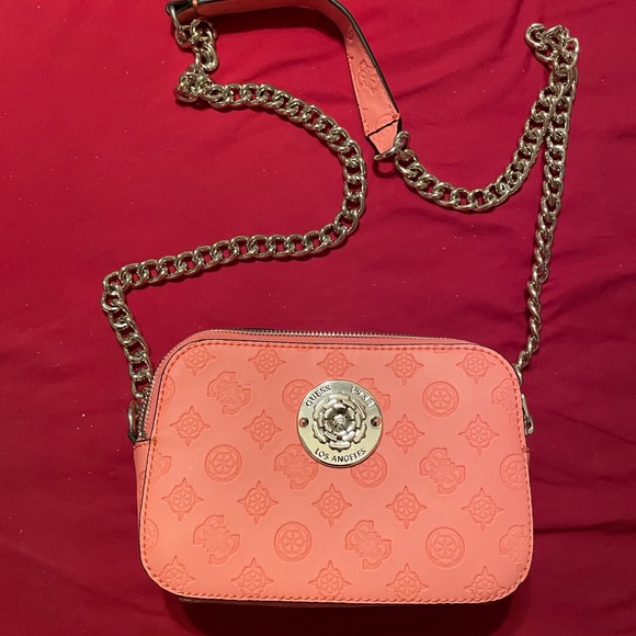 GUESS peach crossbody purse - Picture 1 of 2